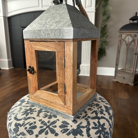 Rustic lantern - Picture 3 of 4